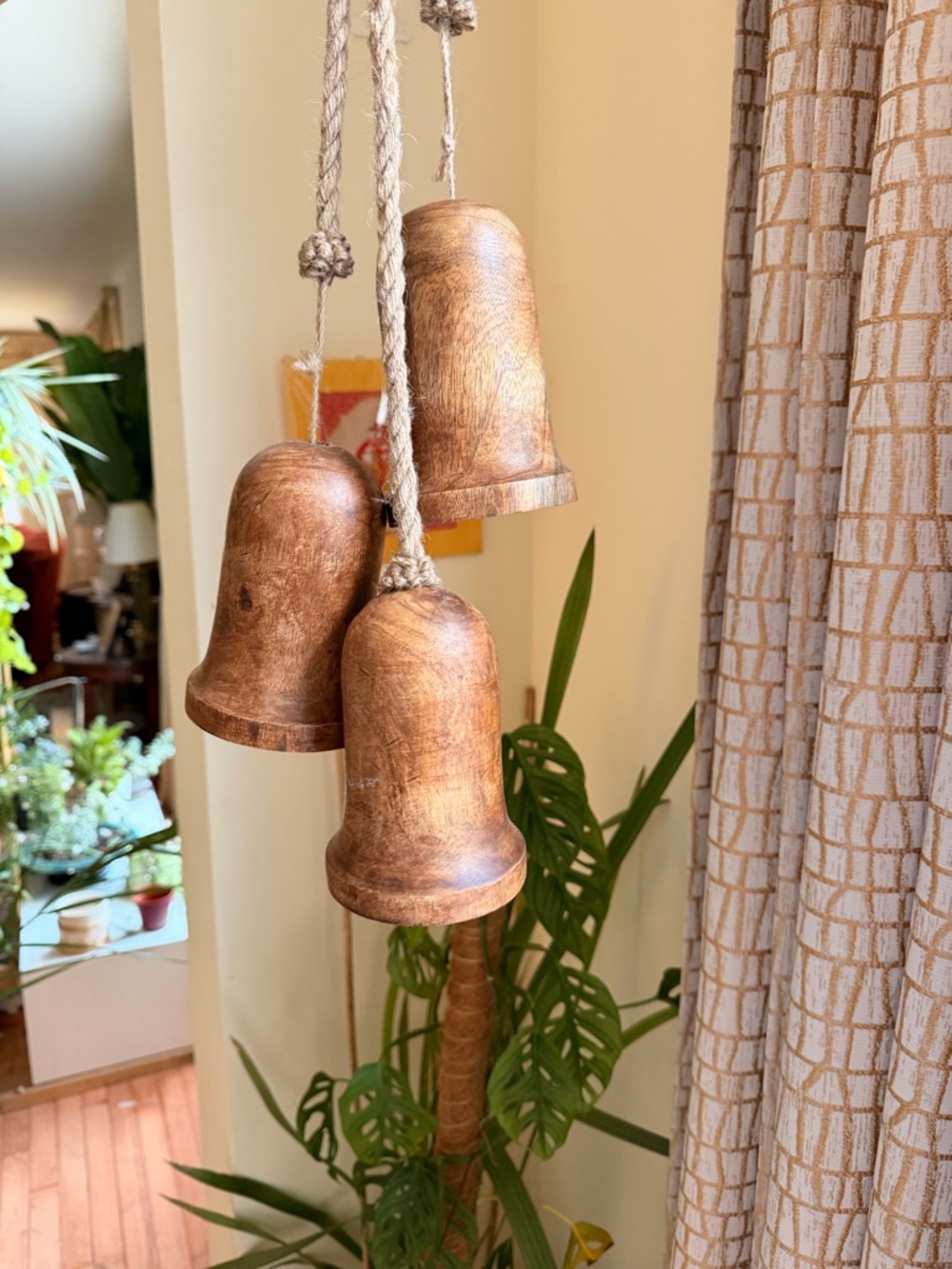 NWT Ashland Wood Wall Décor Tag on Natural Jute Hanger